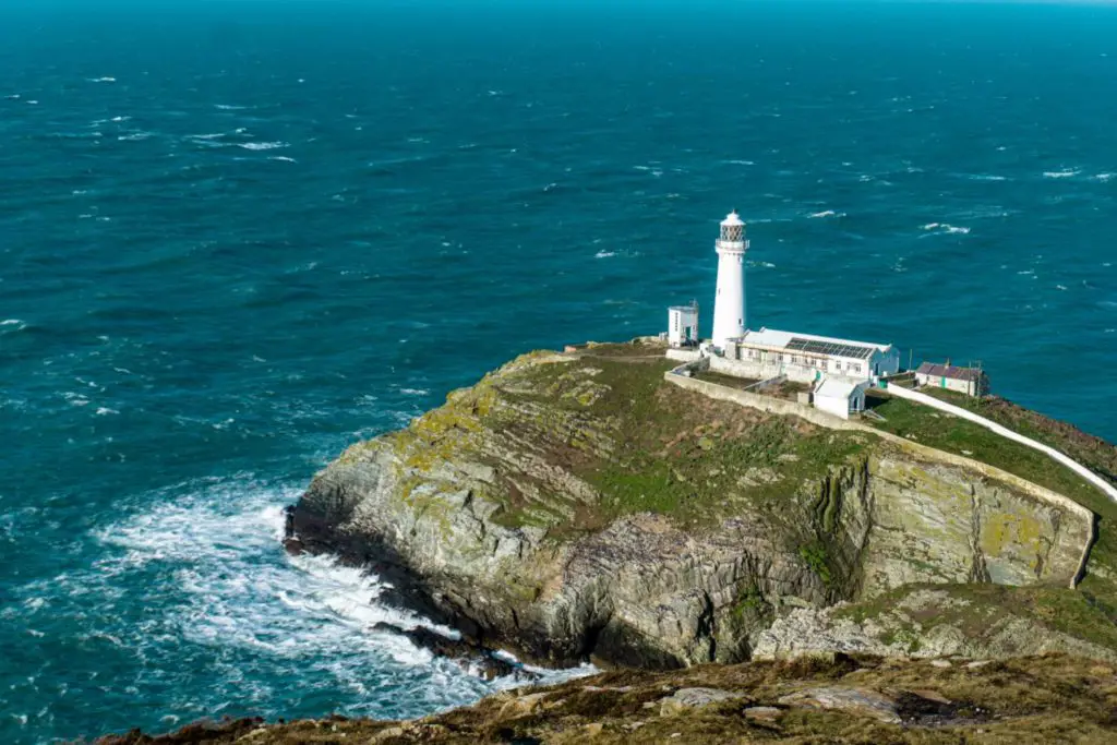 17 Best Things To Do In Anglesey Island, North Wales | AverageLives